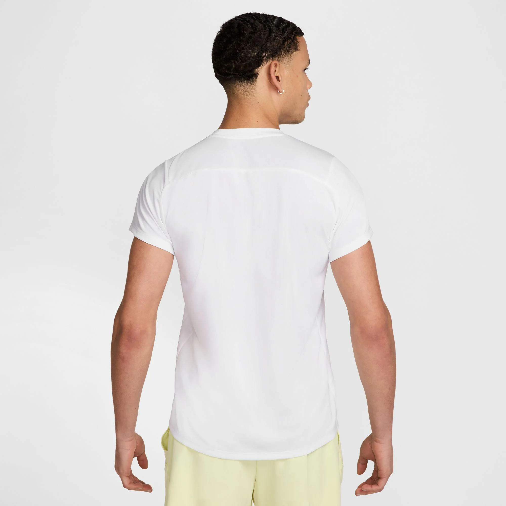 NikeCourt Victory Men's Dri-FIT Tennis Shirt - Image 2