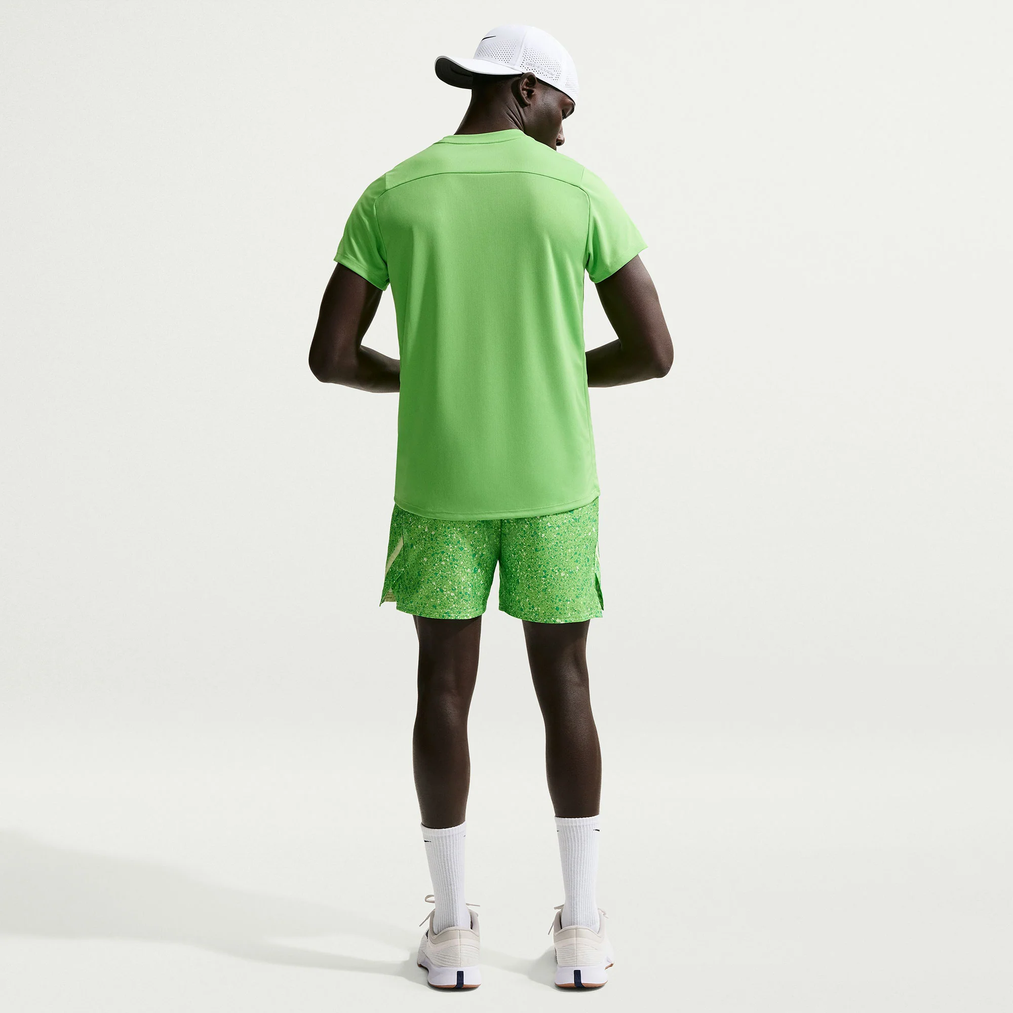 NikeCourt Victory Men's Dri-FIT Tennis Shirt - Image 5