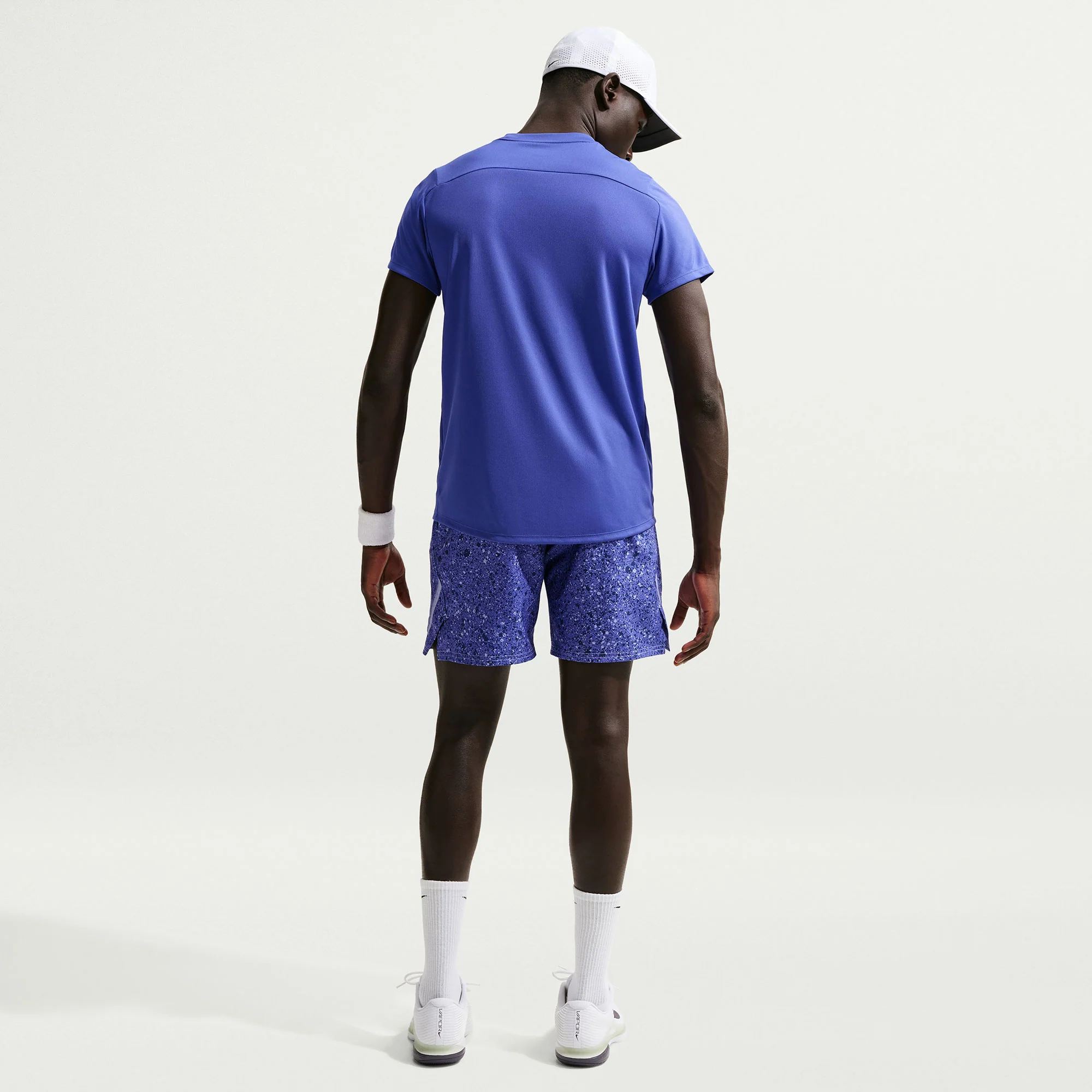 NikeCourt Victory Men's Dri-FIT Tennis Shirt - Image 5