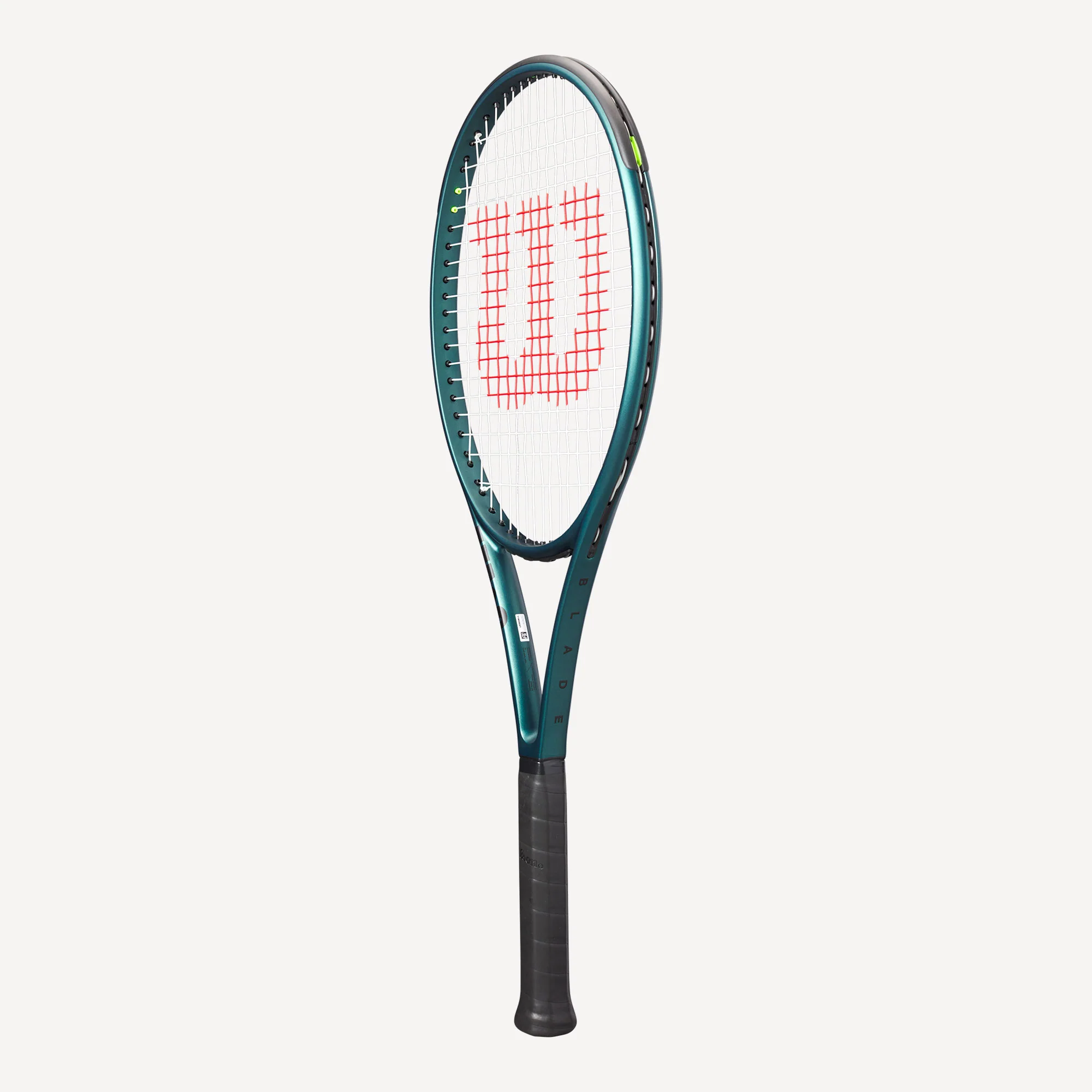 Wilson Blade 100L V9 Tennis Racket - Image 3