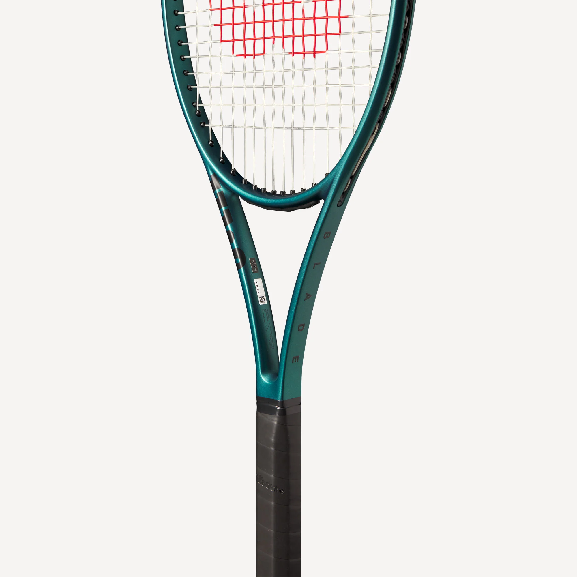 Wilson Blade 98 16x19 V9 Tennis Racket - Image 6