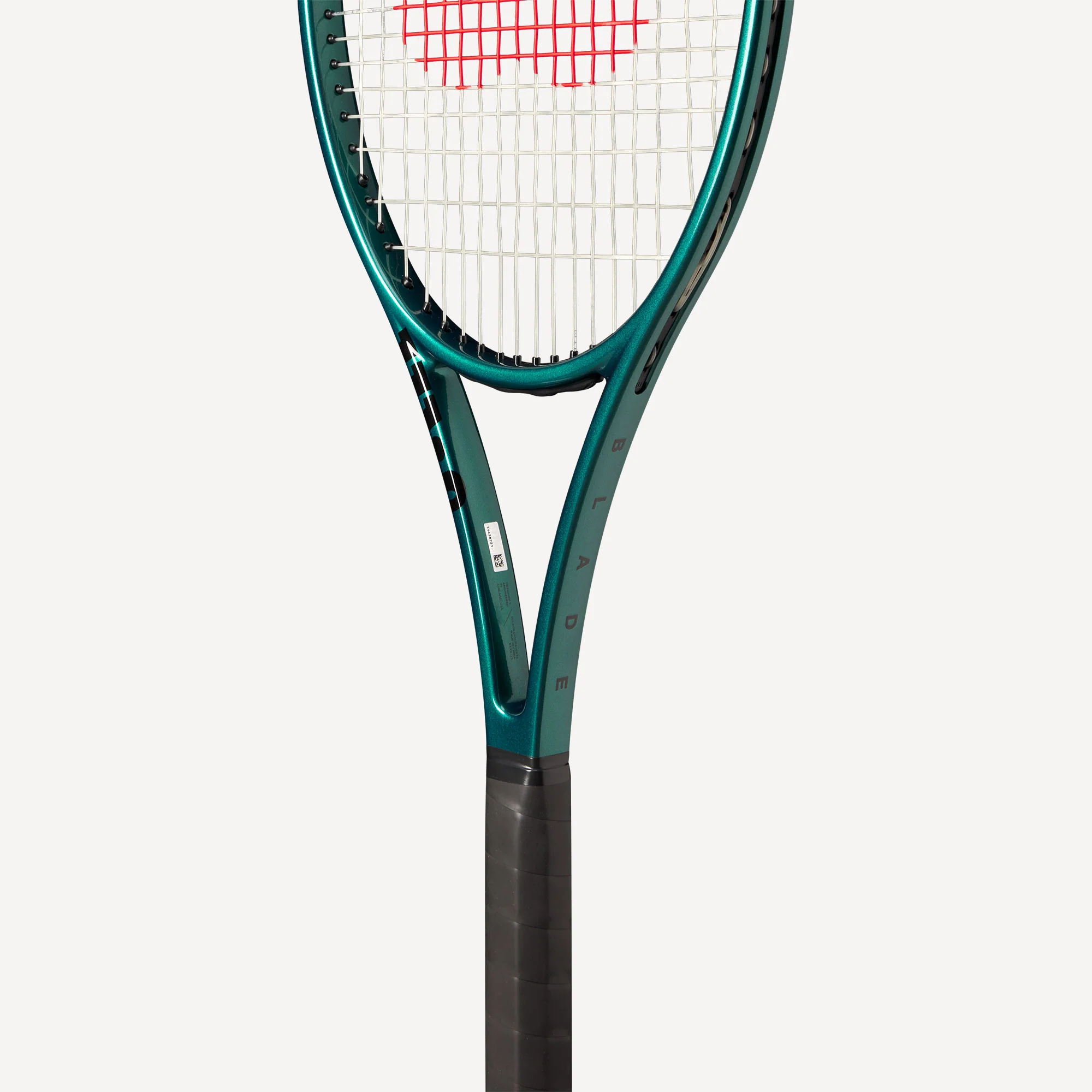 Wilson Blade Pro 98 18x20 V9 Tennis Racket - Image 6