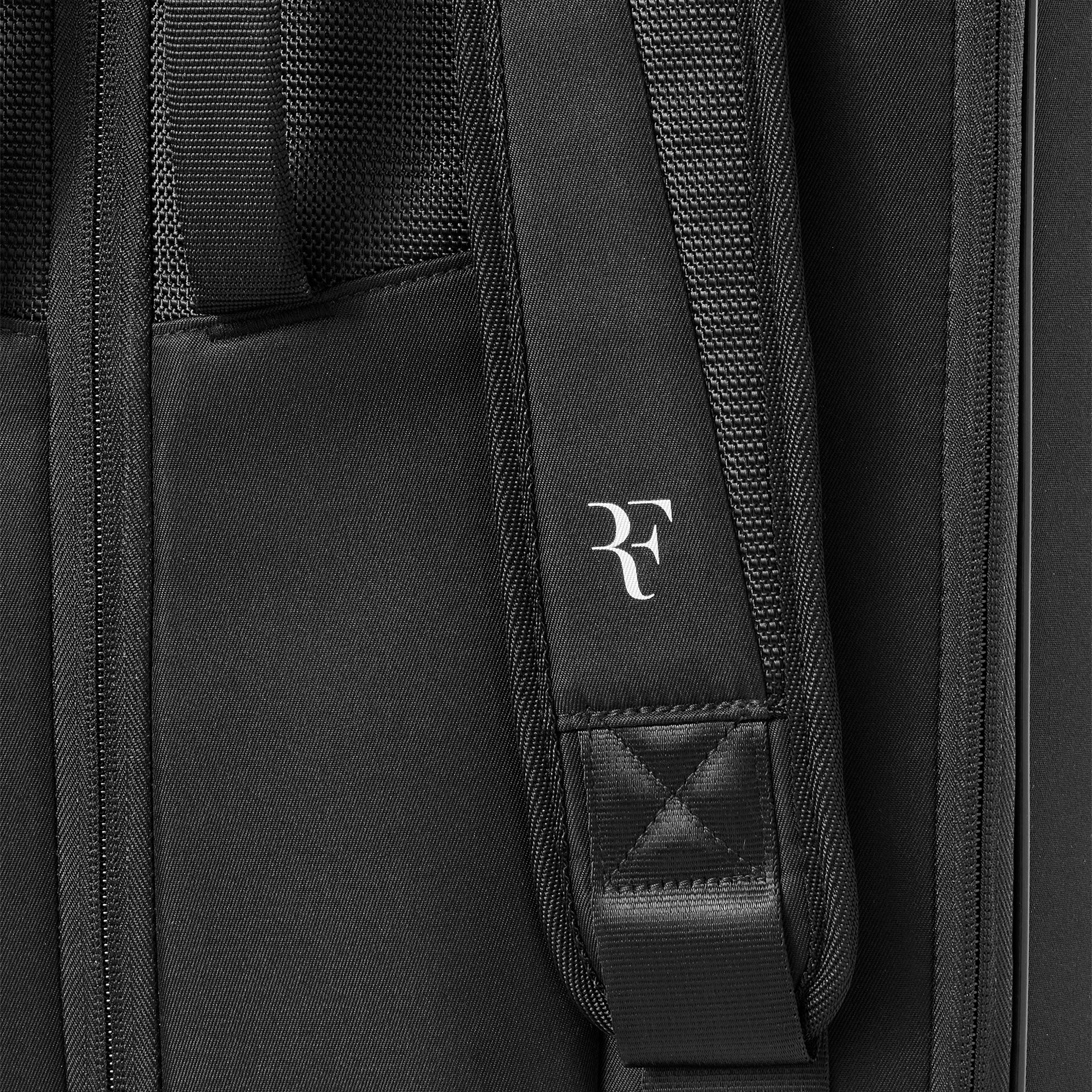 Wilson RF Tournament 15 Racket Tennis Bag - Image 12