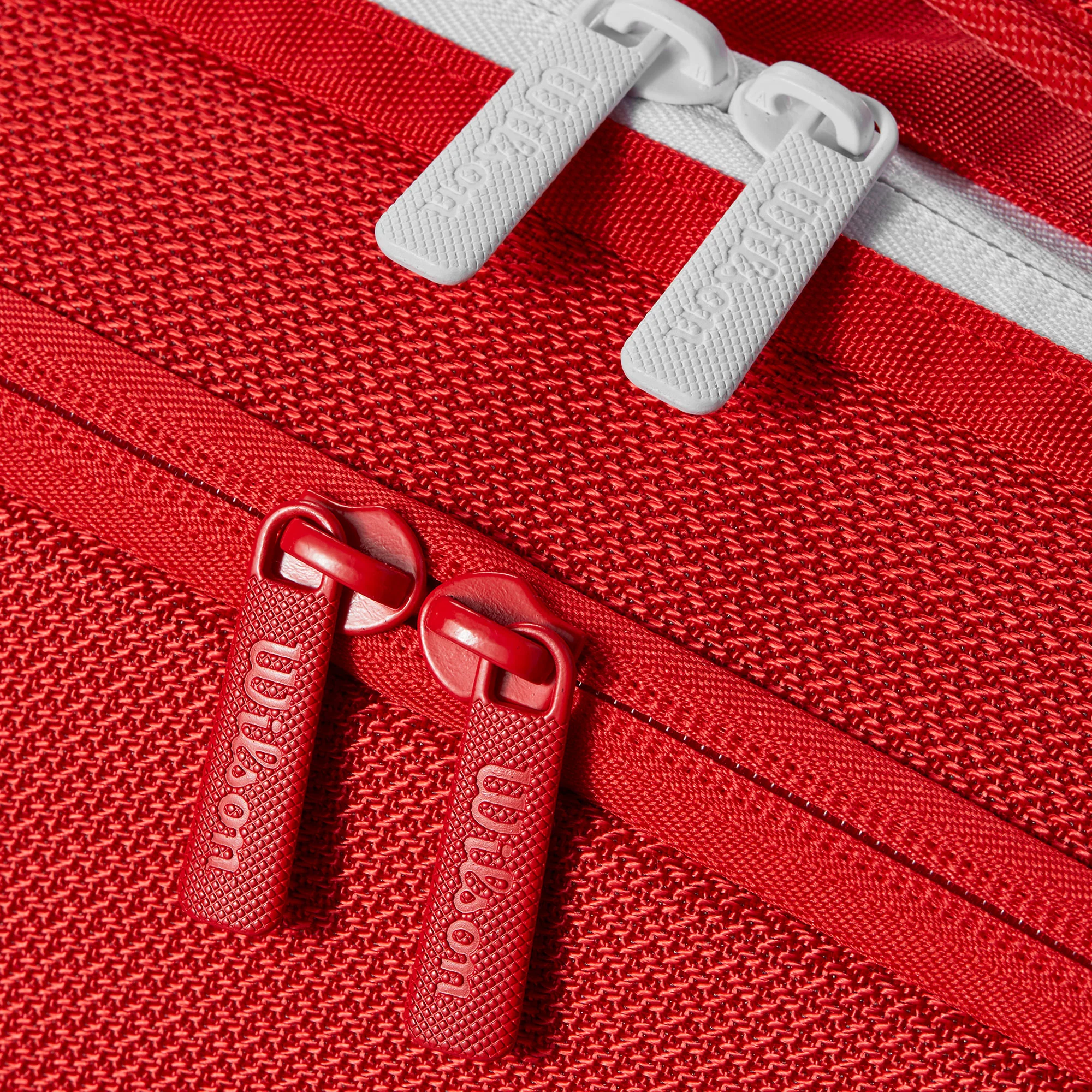 Wilson Super Tour Red 6 Racket Tennis Bag - Image 9